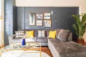 McCormick 420 friendly 3BR-2BA family unit that sleeps 8 guests with Optional Parking and Gym access